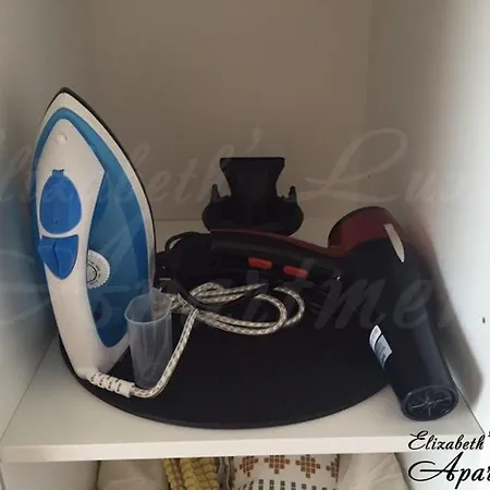 Апартаменты Beachfront Luxury Elizabeth, *