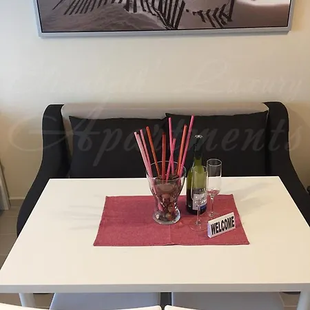 Beachfront Luxury Elizabeth, Апартаменты Поморие