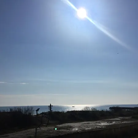 Beachfront Luxury Elizabeth, Апартаменты *