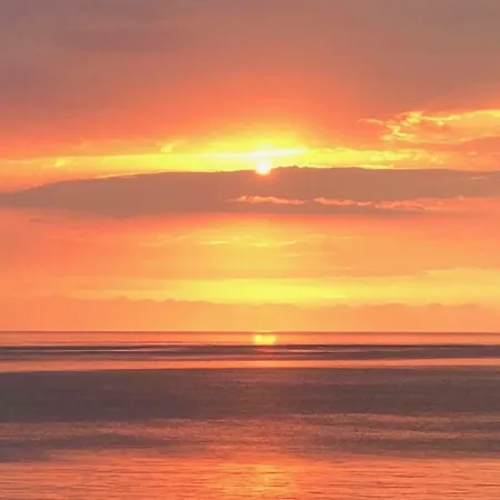 Апартаменты Beachfront Luxury Elizabeth, *