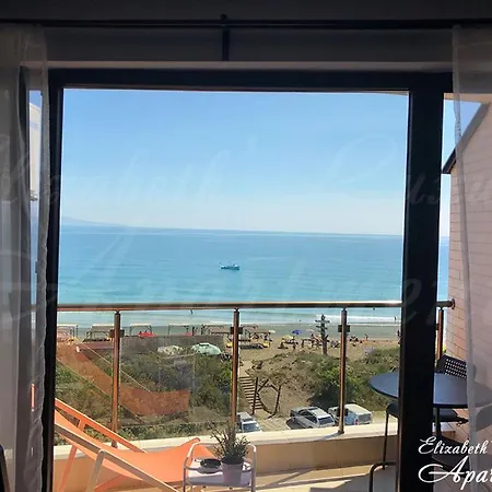 Beachfront Luxury Elizabeth, Apartment *