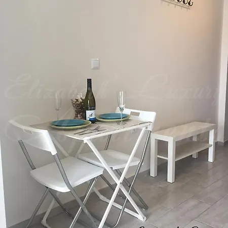 Beachfront Luxury Elizabeth, Apartment Pomorie