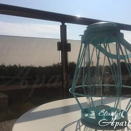Apartment Beachfront Luxury Elizabeth, *