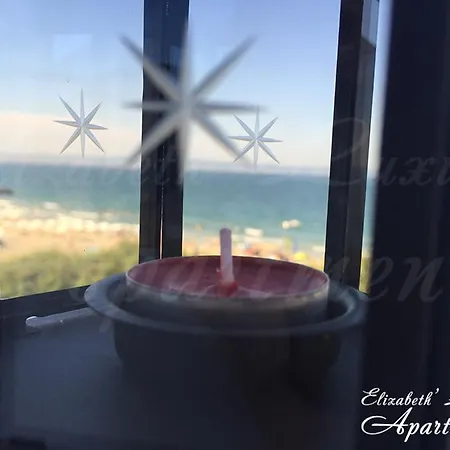 Apartment Beachfront Luxury Elizabeth,