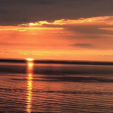 아파트 Beachfront Luxury Elizabeth,