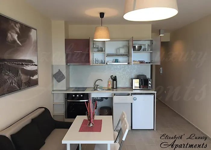 Beachfront Luxury Elizabeth, Apartman *