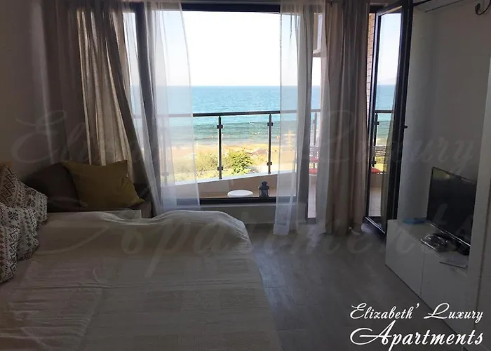 Beachfront Luxury Elizabeth, Apartman *