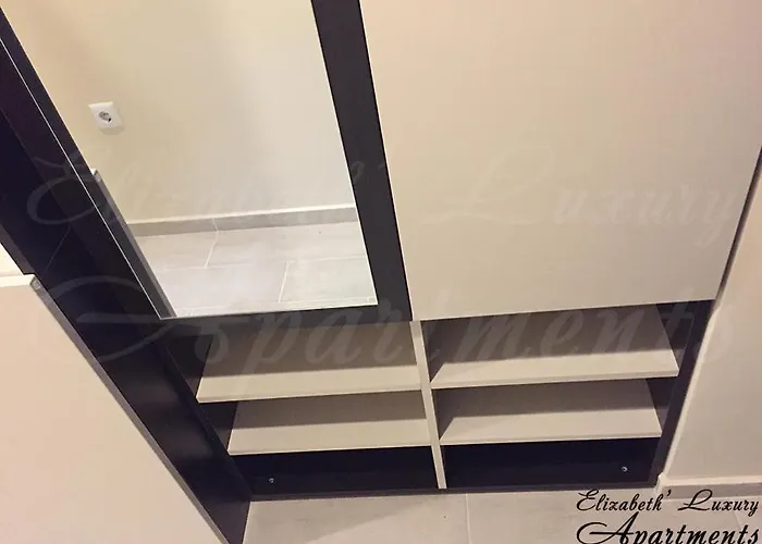 Beachfront Luxury Elizabeth, Apartman *