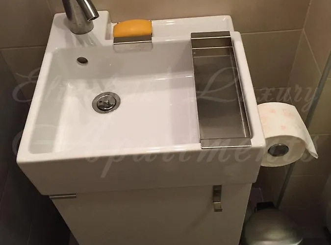 Beachfront Luxury Elizabeth, Apartman Pomorie