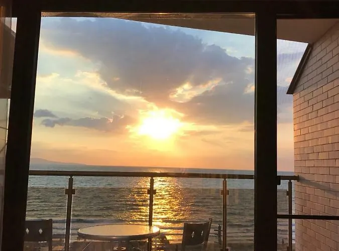 Beachfront Luxury Elizabeth, Apartman *